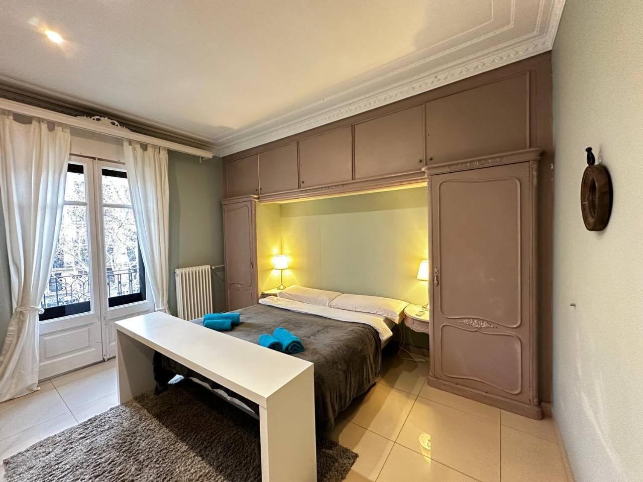 Rooms Gran Via Barcelona Exterior foto
